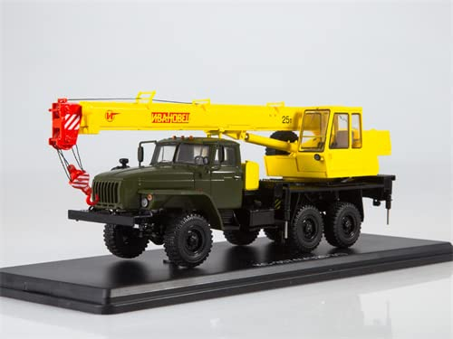 Maßstabsmodelle LKW-Kran KS-3574 (URAL-4320-31) Ivanovets Khaki-Gelb 1/43 ABS Truck Vorbau Modell