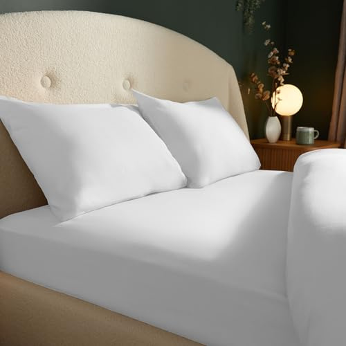 Silentnight Brushed Cotton Double Fitted Sheet - Soft Velvety Touch 100% Cotton - Cosy Warmth Feel for Colder Nights - Breathable Lightly Brushed Hypoallergenic Fitted Sheet, Double Bed, White