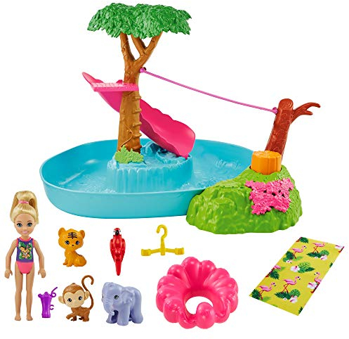 Barbie GTM85 Chelsea „Der verrückte Geburtstag“ Dschungelparty-Spielset mit Chelsea-Puppe (ca. 15 cm), 3 Tierbabys, Rutsche, Seilbahn und Zubehör, Spielzeug Geschenk für Kinder ab 3 Jahren