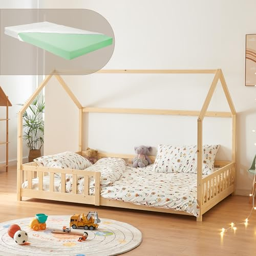 [en.casa] Cama para Niños Hesel con Colchón Estilo Montessori Decorativa Cama Infantil Individual con Somier Barandilla Estructura en Forma de Casa Madera de Pino 120 x 200 cm - Efecto Madera