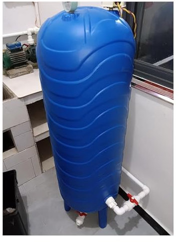 Depósito de almacenamiento de agua de plástico para sistemas de pozos domésticos, contenedor presurizado con todos los kits necesarios para mejorar la presión del agua