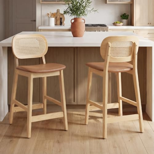chairus 2er Set Barhocker PU Leder, Barstuhl Holz mit Rattan lehne Braun | Küchenhocker gepolstert Thekenhocker mit Holzbeinen für Esszimmer Bistro Küchen Hausbar, Tresenhocker für Frühstück