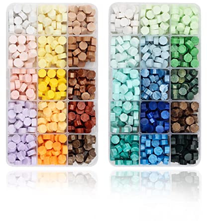 Joyeee Sealing Wax Beads for Wax Melts, 900 Pieces 30 Colors Seal Wax Beads Craft Supplies Wax Seal Kit, Crafting Adhesives Wax Bead Gift Box, Sister Best Friend Friendship Gifts for Women