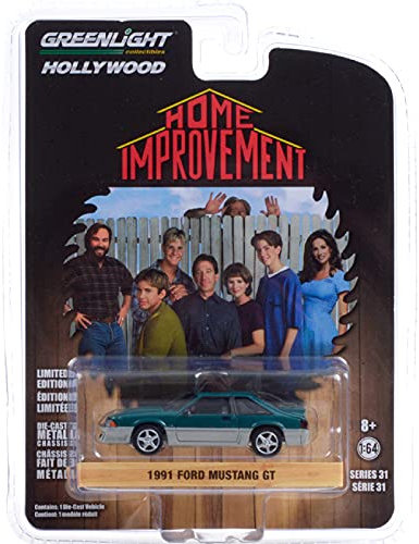 Greenlight 1:64 Hollywood Serie 31 '1991 Ford Mustang GT - Heimwerker' - Auto, Modellauto, Kinder, Film-Fans, Kinder, unisex