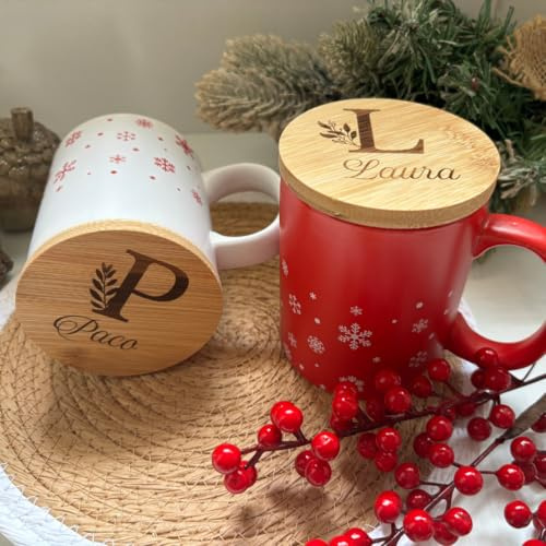 Genérico Taza de Navidad Personalizable con Tapa de Madera, Diseño Navideño, Regalo Personalizado con Nombre o Dedicatoria