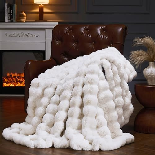 YBIKE Faux Rabbit Fur Throw Blanket, Fuzzy Soft Plush Bubble Blanket 150 x 130cm, Luxury Warm Reversible Decorative Blanket for Bed, Sofa, Couch, Armchairs (Beige)