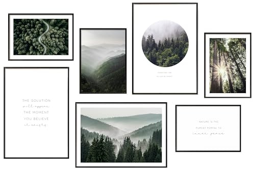 Hyggelig Home Premium affischset – 7 matchande bilder i elegant set – collage bild väggdekoration – set skog – med svart ram