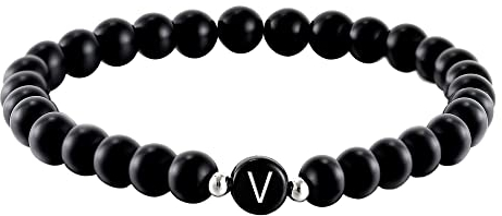 Kim Johanson Partner Perlenarmband mit Buchstabe aus Onyx Stein für Pärchen I Naturstein Freundschaftsarmband in Schwarz I Geschenk für Paare mit Gravur I Für Frauen und Männer inkl. Schmuckbeutel (V)