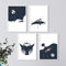 Nacnic Set di 4 stampe artistiche rappresentazione di balene, montagne, mare e universo. Colori blu e bianco. stile nordico e scandinavo. Fai il regalo perfetto. 250 Grammi di Alta Qualità.