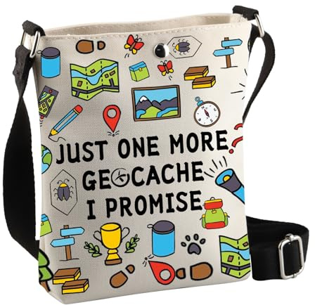 PLITI Cadeau de géocaching, cadeau chasseur de trésor, cadeau pour amoureux de géocache, cadeau Just One More Geocache I Promise Geocacher Sac à bandoulière, Plus Geocache Cbagu, 8×7.5×1.8inches