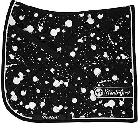 Premium Schabracke New York ✓ Air-Mesh Technologie ✓ Füllung 70% Bambus & 30% Polyester ✓ Anti-Haar Klettverschluss • Schabracke Dressur - Schabracke Pferd - Schabracke Set - Schabracke schwarz