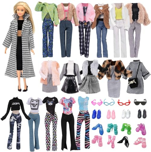 Carreuty - Vêtements de poupée - Ensemble Britannique - 30 pièces - Manteau kilobird, Manteaux d'hiver, Hauts, Pull, Jupes, Pantalons, Chapeau, Lunettes, Baskets, Talons Hauts - Several Colors