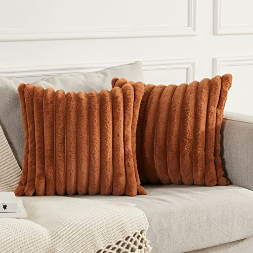 Joyouth 2er Set Doppelseitige Plüsch Samt Kissenbezüge Weiche Künstliche Pelz Kissenbezüge Dekorativ für Couch Sofa Schlafzimmer Wohnzimmer Zuhause 45x45 cm Braun
