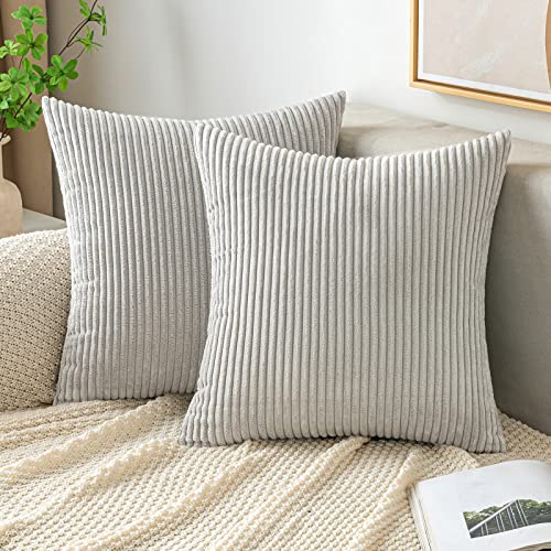 EMEMA Kissenbezug Kordsamt Zierkissenbezug Dekokissen Sofakissen 45x45 cm Kord Kissenhülle Dekorative Weiche Zierkissenbezüge Kissen für Sofa Sessel Zuhause Schlafzimmer Hellgrau