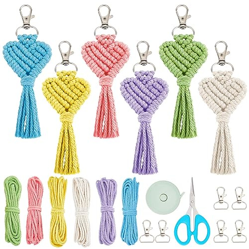 FREEBLOSS Set 6 Kit Portachiavi Macrame Cuore Creativo Portachiavi a Nappe per Borsa Kit Portachiavi Macrame Fai Da Te per Principianti Kit Portachiavi Cuore Macrame