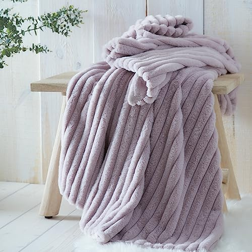 Appletree Faux Fur Throw – Mauve Lilac, 180x130cm – Soft Plush Blanket for Sofa or Bed – Luxury Rabbit Fur Imitation – Reversible & Filled – Matching Cushion Available