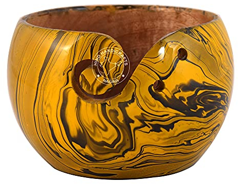 Hind Handicrafts Hochwertige, massive, dunkele, handgefertigte Holzschale, tragbar, antikes Garn Aufbewahrungsschale, Halter für Stricken, Häkelnadeln, Zubehör (15,2 x 15,2 x 10,2 cm, gelbe Wellen)