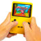Silvergear® Console de Jeu Portable | avec 400 Classique Jeux | Console Retro Portable | Mini Console pour Enfants et Adultes | Grand Cadeau pour Les Enfants | 12,5x8x2,3 cm | Jaune