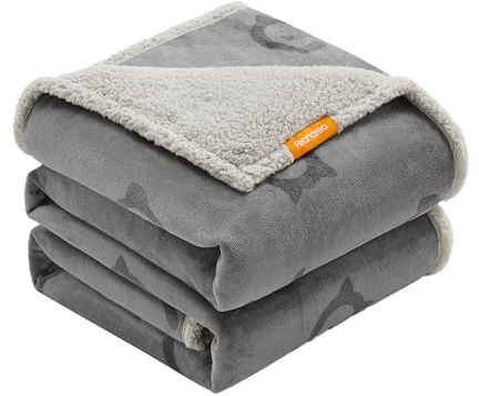Feandrea Manta Impermeable para Perros, Vellón y Franela, para Perros Extras Grandes, Humanos, Gatos, 229 x 203 cm, XXXL, Reversible, Protección para Sofá, Cama, Lavable a Máquina, Gris PPB090G01