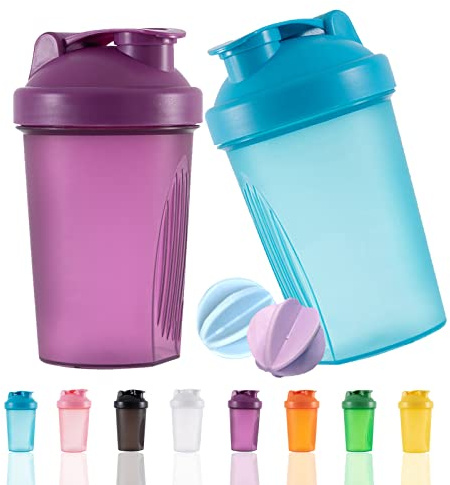 YAYAYOUNG Protein Shaker Flasche 400 ml Auslaufsicher, BPA Frei, Eiweiß Shaker für Supplement Shakes mit Sieb & Skala, Fitness Mixer für cremige Whey Proteinpulver Shakes, (Blau+Lila(2PCS)
