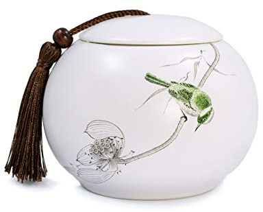 Dahlia White Porcelain Tea Canister for Loose Tea, Airtight Jingdezhen Tea Caddy, Magpie 750 ML