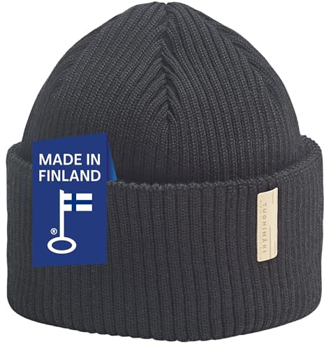 TUOHIMÄKI Fisherman Merino Beanie Schwarz – Handgefertigt in Finnland – Mulesingfrei Extrafine 100% Merinowolle – Fischermütze – One Size 54–62 cm – Seemannsmütze - Docker Mütze für Herren Damen