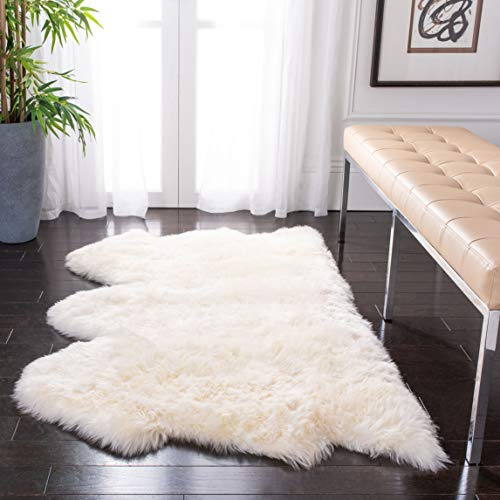 SAFAVIEH Sheep Skin Collection Accent Rug - 3' x 5', White, Handmade Rustic Glam Genuine Pelt, 3.4-inch Thick Ideal for High Traffic Areas in Entryway, Living Room, Bedroom (SHS121A)