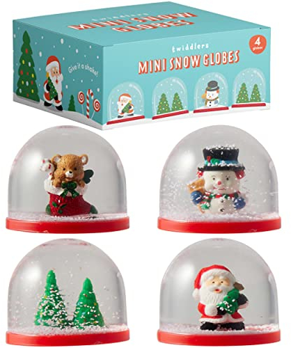 THE TWIDDLERS - 4 Mini-Weihnachts-Schneekugel, Strumpffüller, Party-Geschenk-Taschen Ornamente & Dekorationen Schneekugel Set für Kinder & Erwachsene - 6cm (Schneemann, Weihnachtsmann, Bäume & Teddy)