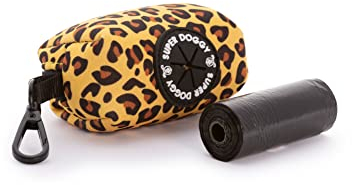 SUPER DOGGY Spender für Hundekotbeutel - Spender für Hundehygienebeutel - Hundekotbeutelspender. Multifunktionale mit Lustigen Designs - Inklusive einer Rolle von Beuteln Abbaubar (Leopard)