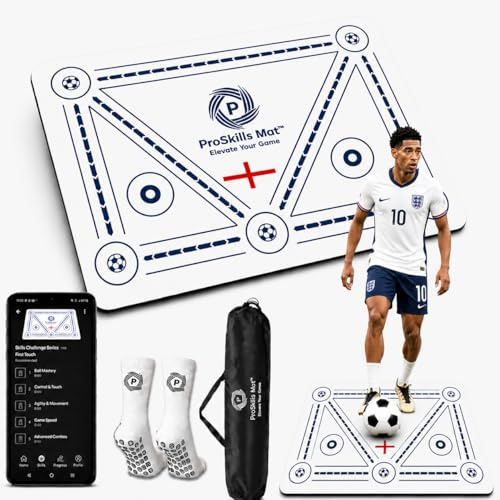 PROSKILLS Football Training Mat – Structured Video Training with 4 Skill Levels & Challenge Drills – XL 90×60cm Non-Slip Soccer Skills Mat with Grip Socks & Carry Bag