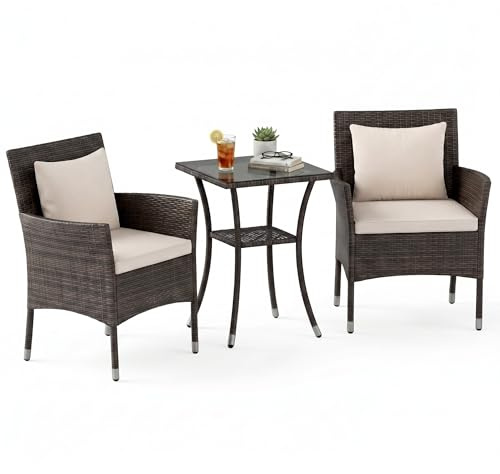 GIANTEX Juego de Muebles de Jardín 3 Piezas, 2 Sillones con Cojines y 1 Mesa con Tablero de Cristal, Conjunto de Muebles de Ratán para 2 Personas, Juego de Bistró para Balcón, Patio (Marrón+Beige)