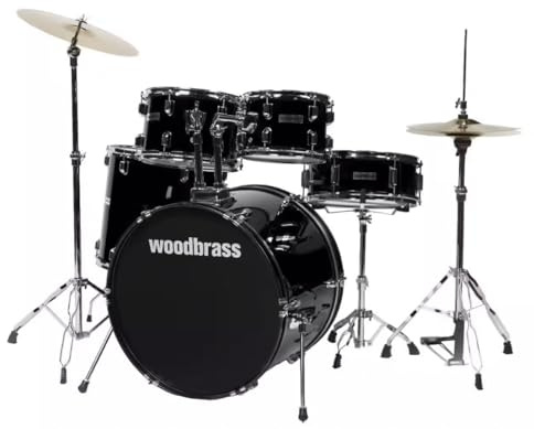 Woodbrass AD100 Schlagzeug schwarz glänzend – ideal für Anfänger, sofort einsatzbereit, inklusive Zubehör – komplettes akustisches Schlagzeug-Set, Fässer aus Pappel