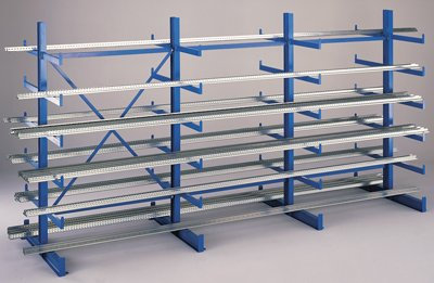 K 1000 Kragarmregal-Set, doppelseitig, 2000 x 2500 x 2x500, RAL 5010 enzianblau, Tragkraft je anm: 200 kg, Tragkraft gesamt einschließlich Fußebene: 3.600 kg