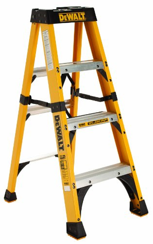 DeWalt Type IAA 375lb Rated FG Stepladder 4' DXL3410-04