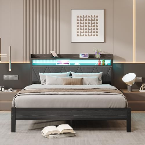 HAHRIR Cadre de lit de 140 x 200 cm avec tête de lit rembourrée en bois avec deux étagères, base de charge, lumières LED, cadre de lit en métal robuste, ne nécessite pas de sommier, sans bruit