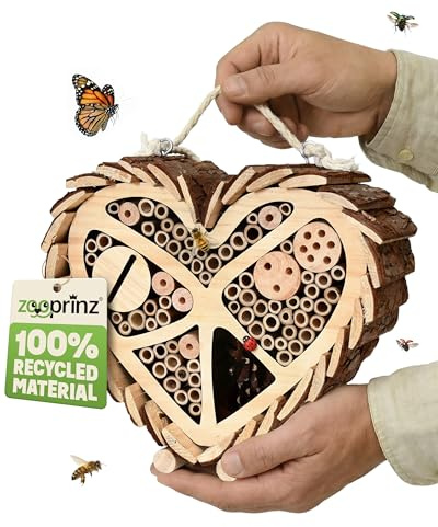zooprinz Insektenhotel Herzdesign aus Holz 29x24x11 cm