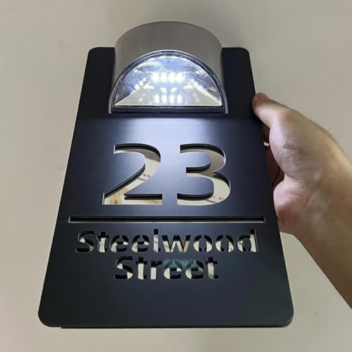 Targa con numero civico 3D personalizzabile con numero civico a energia solare, in acrilico 3D, taglio laser, nome della strada, porta e nome della famiglia, 18 x 32 cm, nero e bianco