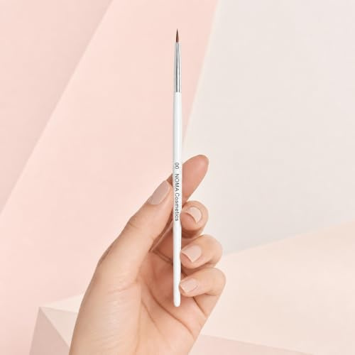 Precision eyelinerborste – Ultra tunn fjäderpensel för eyeliner och grafiska looks | Perfekt för vattenaktiverad eyeliner (#00)