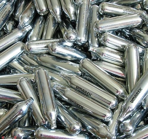100 CARTOUCHES DE 12 GR CO2 RECHARGE GAZ CARTOUCHES