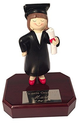 Curia Grabador Figura de graduada sobre peana de Madera, con Placa grabada con la dedicatoria Que indiques