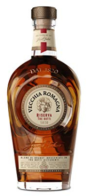 Vecchia Romagna Riserva Tre Botti 70cl – Blend di distillati invecchiati in tre botti differenti, gusto ricco e intenso. 40,8% vol.