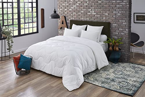 DODO - Couette Tempérée Douceur Peau de Pêche 150x200 cm - Convient 2 Personnes - Tissu 100% Polyester - Garnissage 100% Polyester Fibre Volupt'Air - Lavable en Machine à 40°C