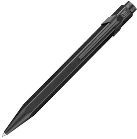 Caran d'Ache kulspetspenna 849 XL svart kod linjetjocklek medium i metallfodral