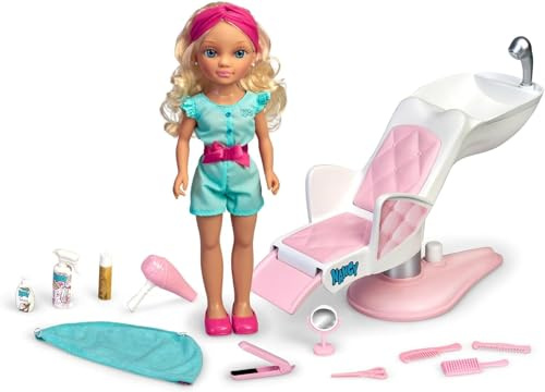Nancy - Un día de peluquería, Muñeca Rubia con Pelo Rizado, sillón de peluquería y Accesorios de Belleza y estética, Regalo para niñas y niños a Partir de 3 años, Famosa, (700016704)