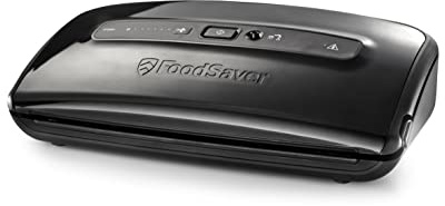 FoodSaver FFS002X macchina sottovuoto per alimenti, vano portarotolo e taglierina integrata, aspirazione + sigillatura automatica, tubo adattatore per contenitori, 10 sacchetti, 1 rotolo 3mt, nero