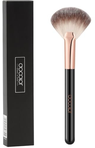 docolor Highlighter Brush Fan Brush Blush Brush Setting Makeup Brush Face Makeup Brush Synthetic Bristles For Powder, Bronzer, Highlight, Contour, Professional Make Up Brush Wooden handle