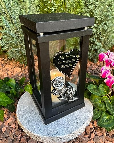 Lanterne funéraire avec rose et cœur avec texte - Couleur : noir - Bougie funéraire - Décoration funéraire - 27 cm de hauteur - Décoration funéraire - Nouveau modèle sans socle.