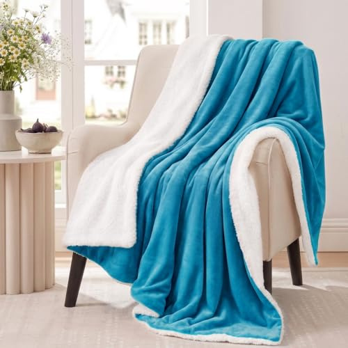 Aisbo Sherpa Fleece Sofa Blanket, 150 x 200 cm, Winter Sofa Throw, 150 x 200 cm, Duck Egg Blue Sheep for 2 People, Soft and Warm