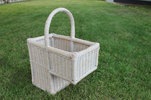 Escalier Panier en rotin en Toast Blanc