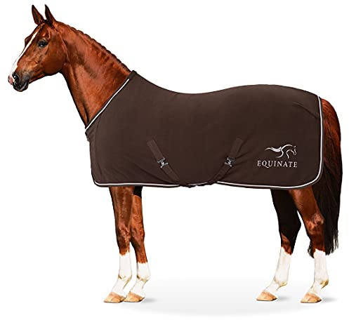 Equinate Svettfilt Arizona gjord av polarfleece med ribbstoppning och korsband 125 cm